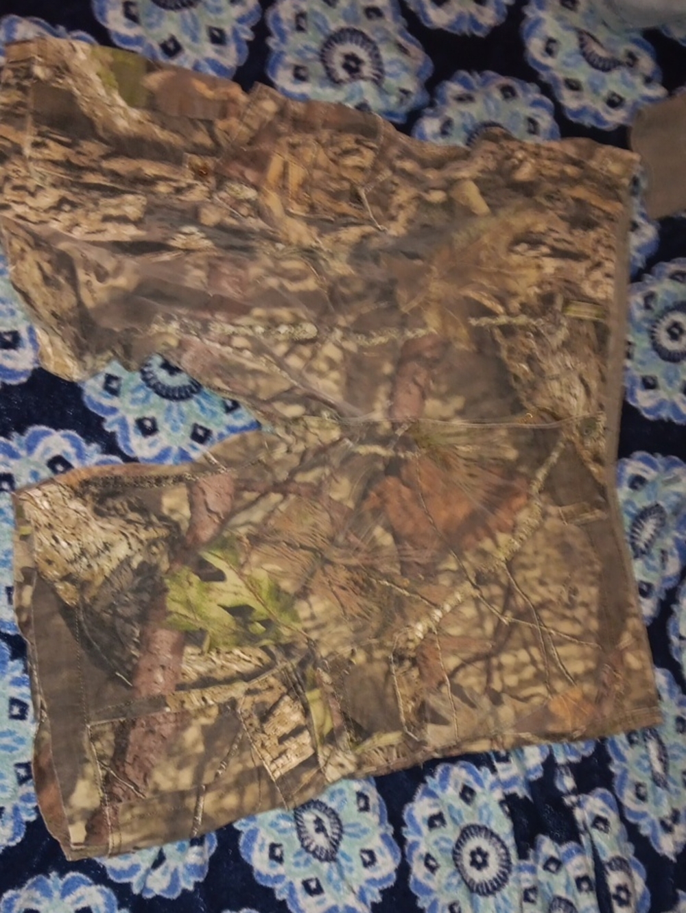 (2 Bonus Items) "Faded Glory" Vintage Camoflauge Mossy Oak style Cargo Shorts